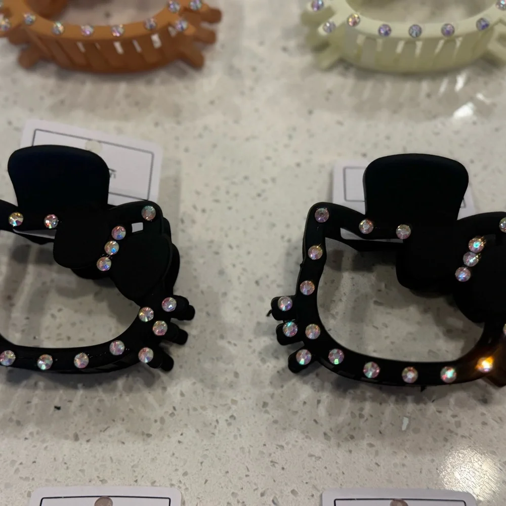 Hello kitty Clips with Rhinestones - Picture 2 of 8